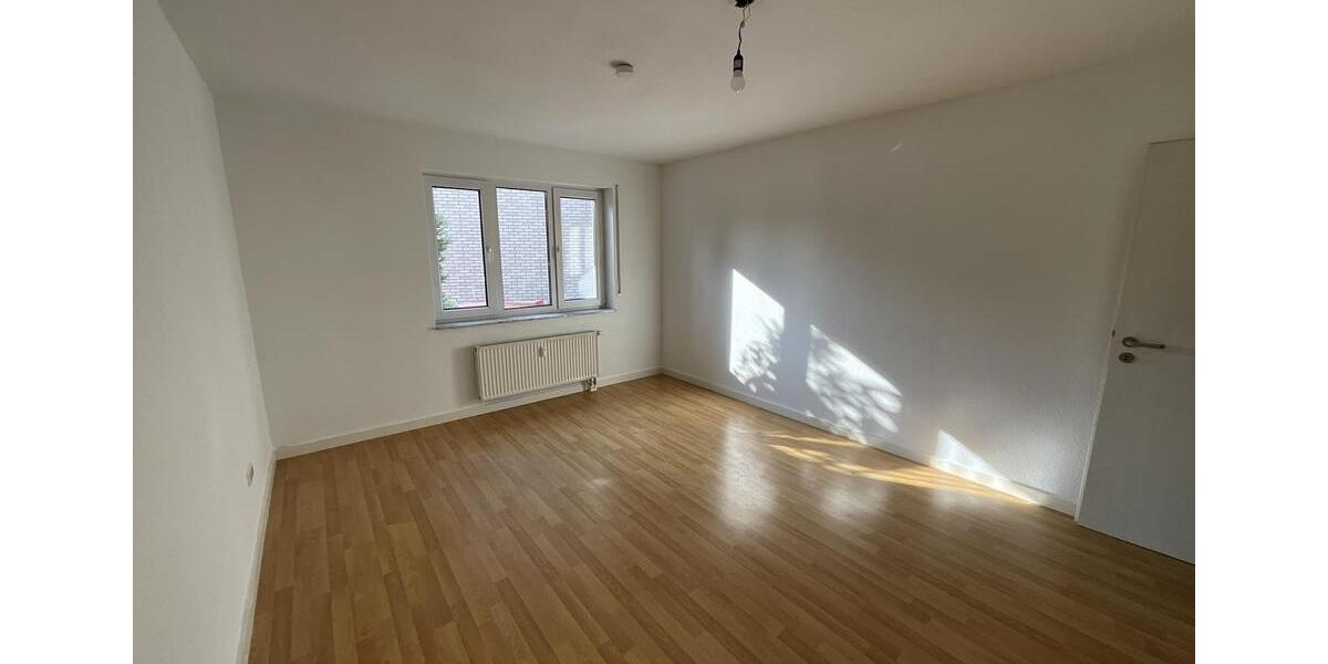 Etagenwohnung Köln Mülheim - 2 Zimmer, 61 m&sup2;, 900&euro; | Angebot:25942588