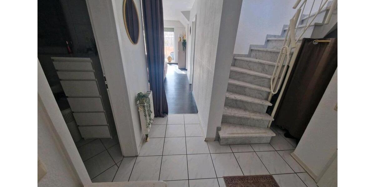 Maisonettenwohnung Frechen - 3 Zimmer, 71 m&sup2;, 1.290&euro; | Angebot:25551519