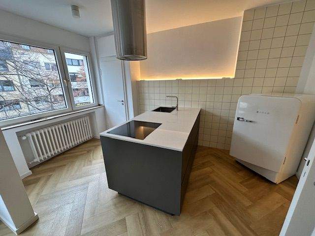 Etagenwohnung Köln Lindenthal - 2 Zimmer, 92 m&sup2;, 1.650&euro; | Angebot:25986426