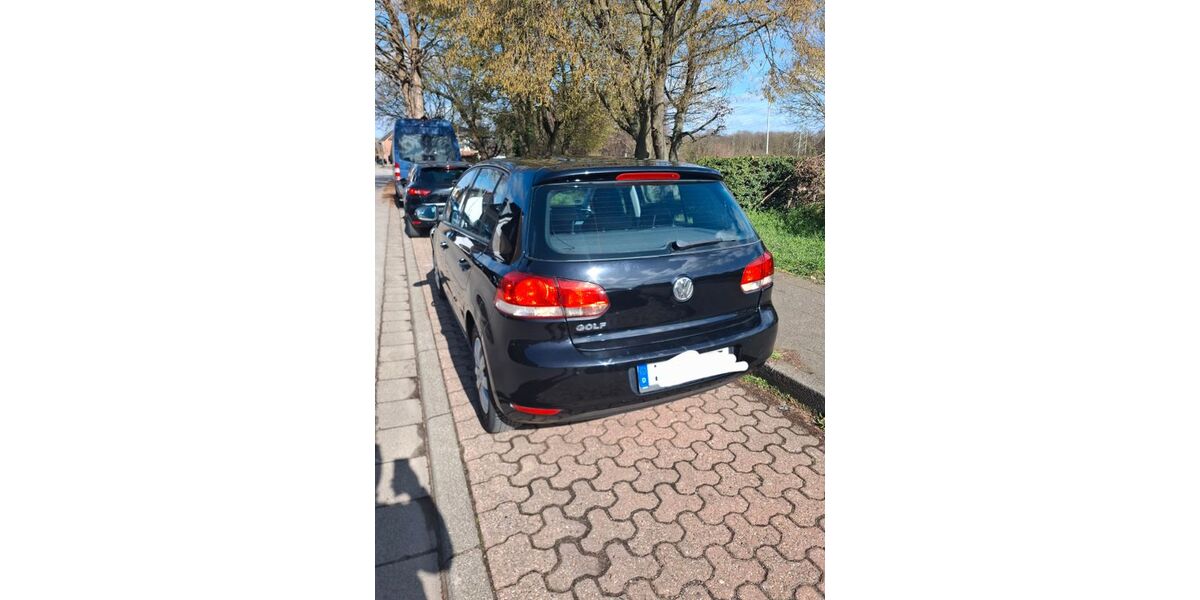 VW Golf 192.000 km 3.699 &euro; Grevenbroich 41517