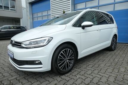 VW Touran 115.519 km 22.850 &euro; Monheim 40789