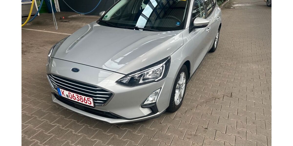 Ford Focus 46.275 km 14.900 &euro; Köln 50829
