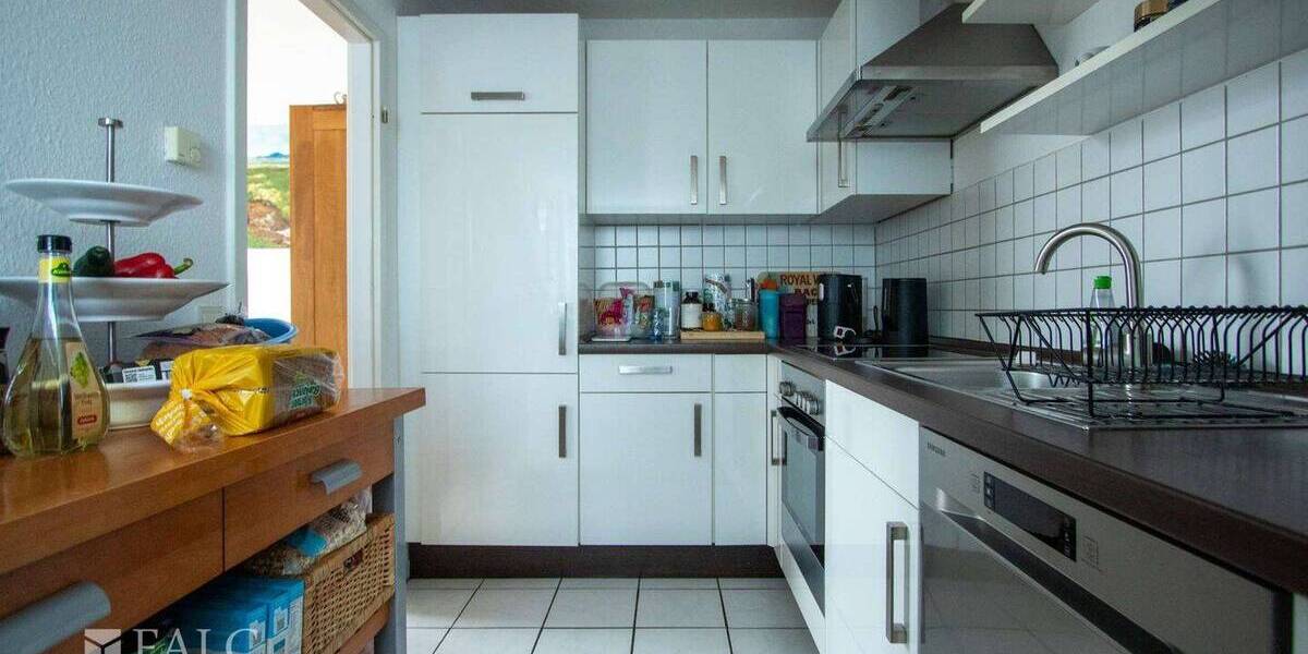 Etagenwohnung Grevenbroich Stadtmitte - 3 Zimmer, 82 m&sup2;, 219.000&euro; | Angebot:25998984