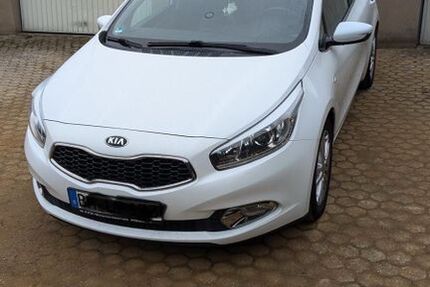 Kia ceed / Ceed 72.000 km 8.000 &euro; Elsdorf 50189