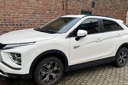 Mitsubishi Eclipse Cross 30.000 km 21.800 &euro; Köln 50859
