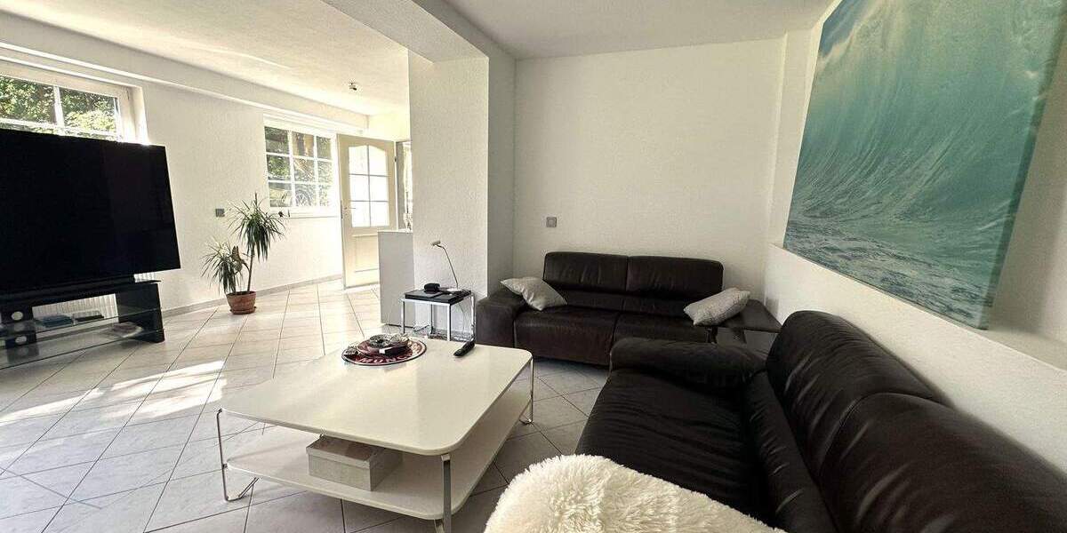 Terrassenwohnung Euskirchen Innenstadt - 3 Zimmer, 115 m&sup2;, 275.000&euro; | Angebot:25800347