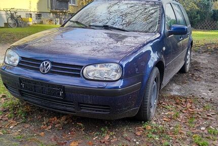 VW Golf 183.000 km 900 &euro; Köln 50997