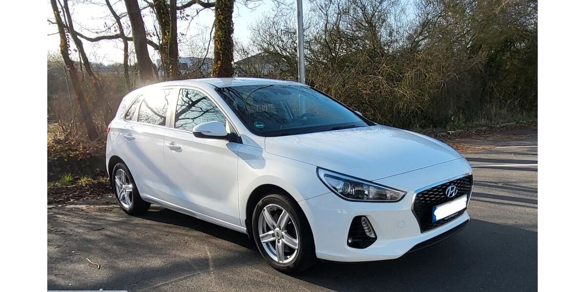 Hyundai i30 91.338 km 10.800 &euro; Langerwehe 52379