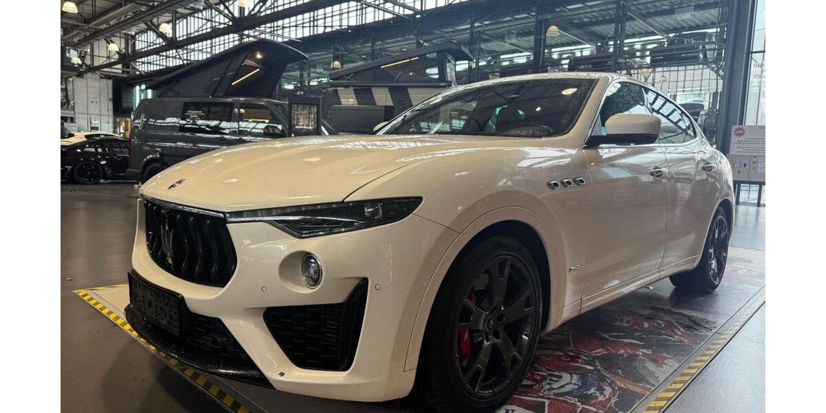 Maserati Levante 99.980 km 40.980 &euro; Köln 50829