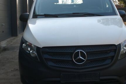 Mercedes-Benz Vito 215.300 km 9.200 &euro; Köln 50735