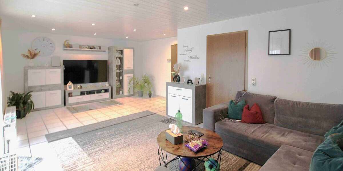 Einfamilienhaus Hürtgenwald - 8 Zimmer, 220 m&sup2;, 315.000&euro; | Angebot:25520011