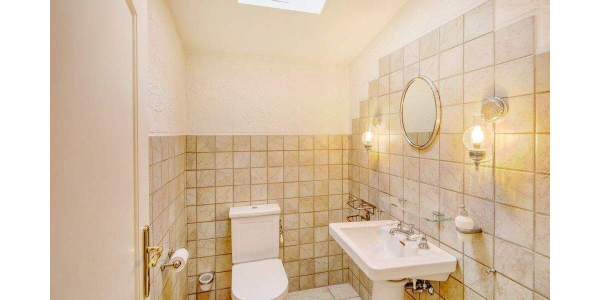 Einfamilienhaus Erftstadt Lechenich - 8 Zimmer, 205 m&sup2;, 1.150.000&euro; | Angebot:25666517