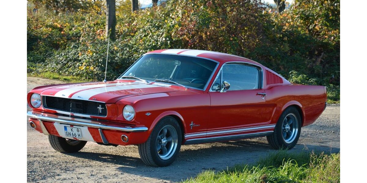 Ford Mustang 134.000 km 51.749 &euro; Köln 50859