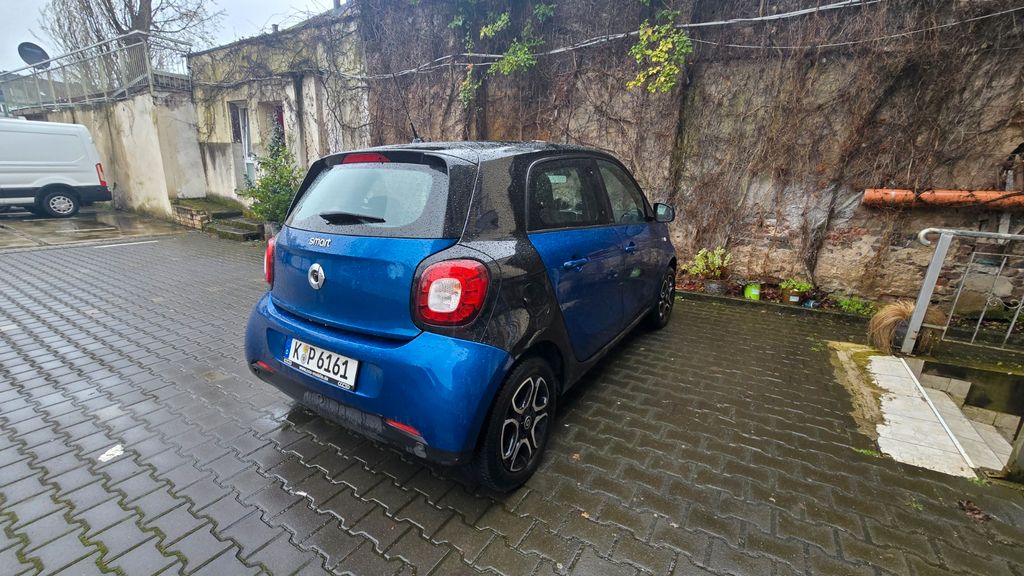 Smart ForFour 96.000 km 10.300 &euro; Köln 51103