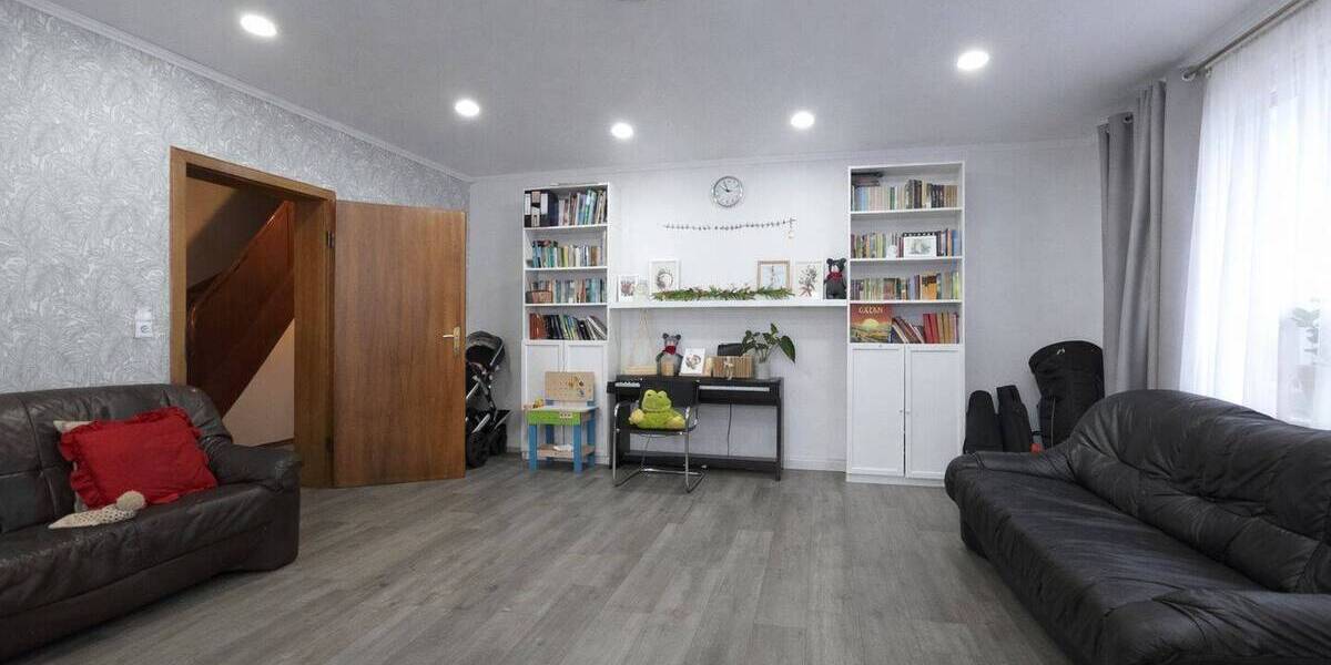 Einfamilienhaus Euskirchen Innenstadt - 6 Zimmer, 140 m&sup2;, 349.000&euro; | Angebot:25932305