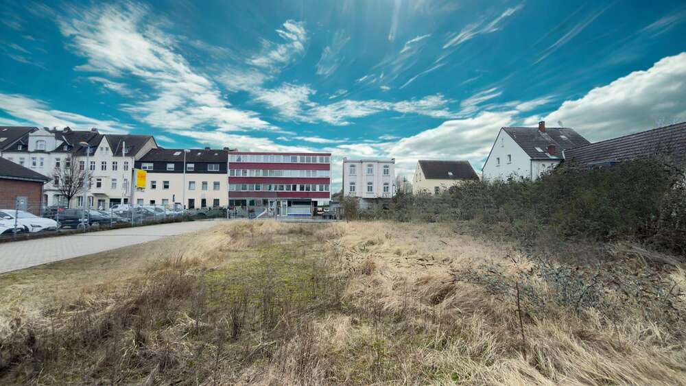 Top-Investment: Baureifes Grundstück mit Baugenehmigung für 11 WE + Gewerbe - Grundstück Leverkusen Küppersteg | Angebot:25839912