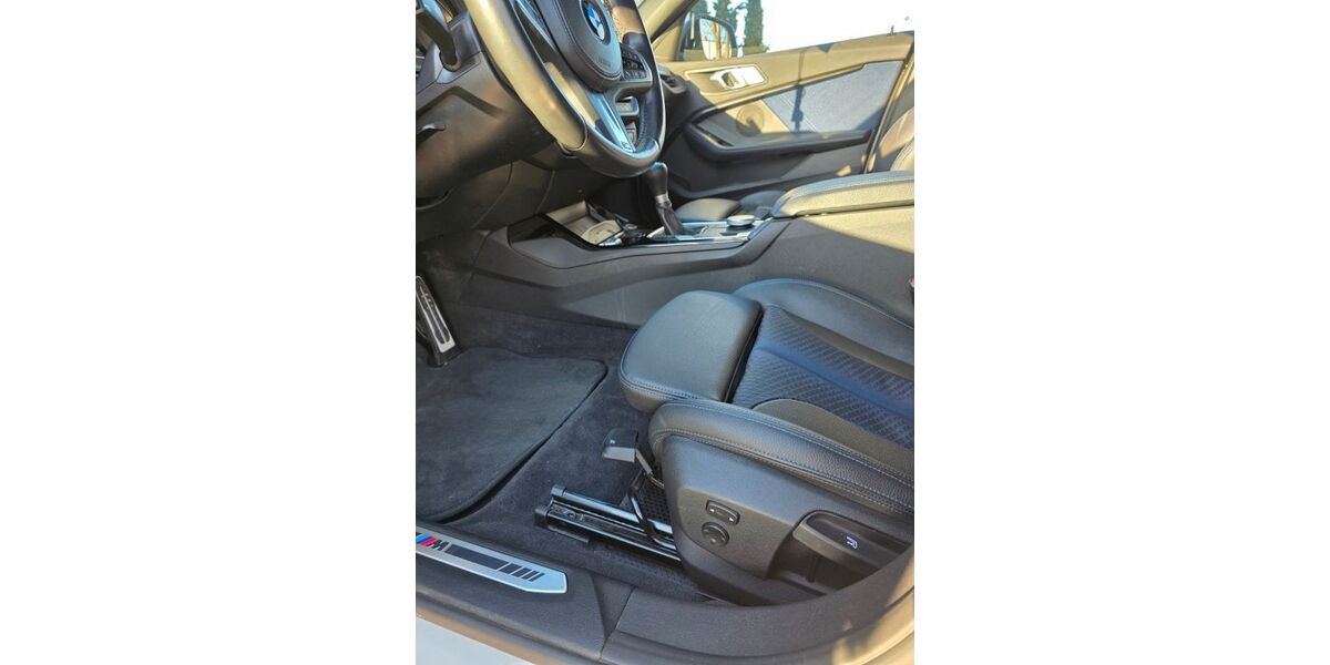 BMW 118 45.000 km 21.900 &euro; Euskirchen 53881