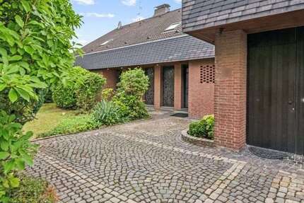 Haus Aldenhoven - 8 Zimmer, 211 m&sup2;, 499.000&euro; | Angebot:25789993