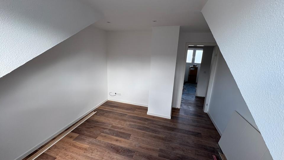 Dachgeschoßwohnung Bergheim Ahe - 3 Zimmer, 1.240&euro; | Angebot:25858683