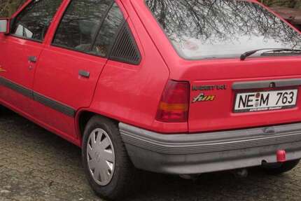 Opel Kadett 93.000 km 2.200 &euro; Dormagen 41542