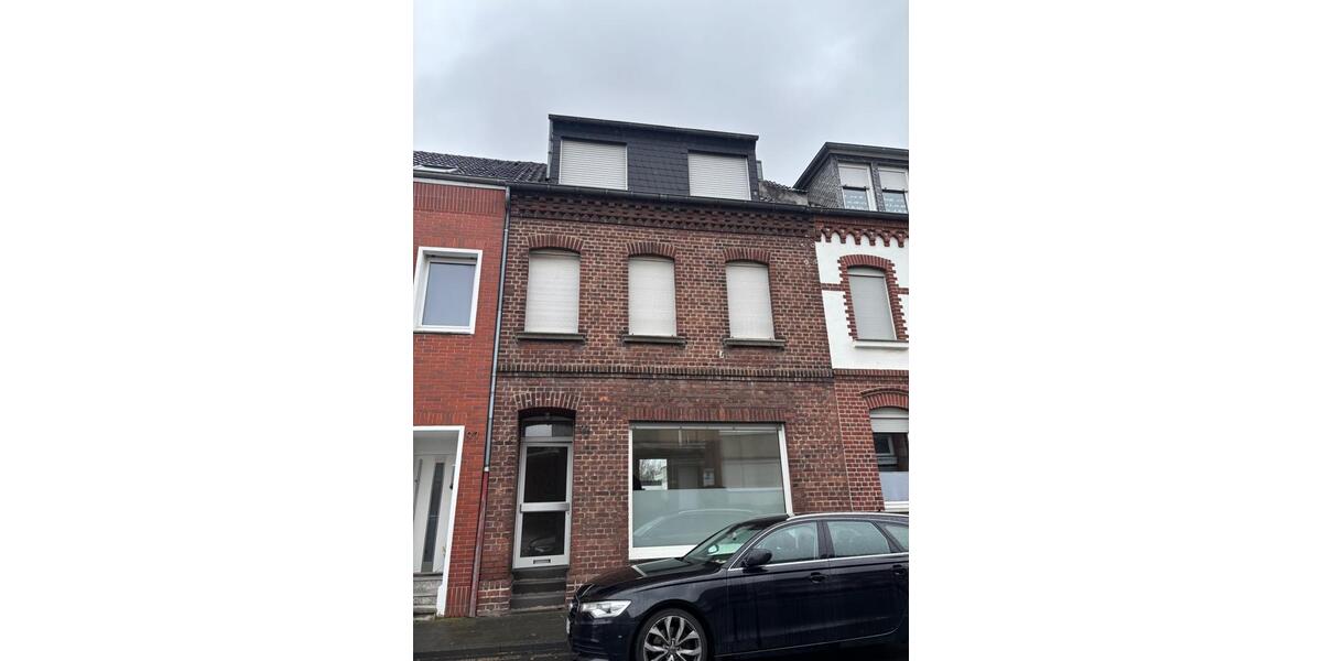 Reihenhaus Grevenbroich - 7 Zimmer, 170 m&sup2;, 1.700&euro; | Angebot:25647269