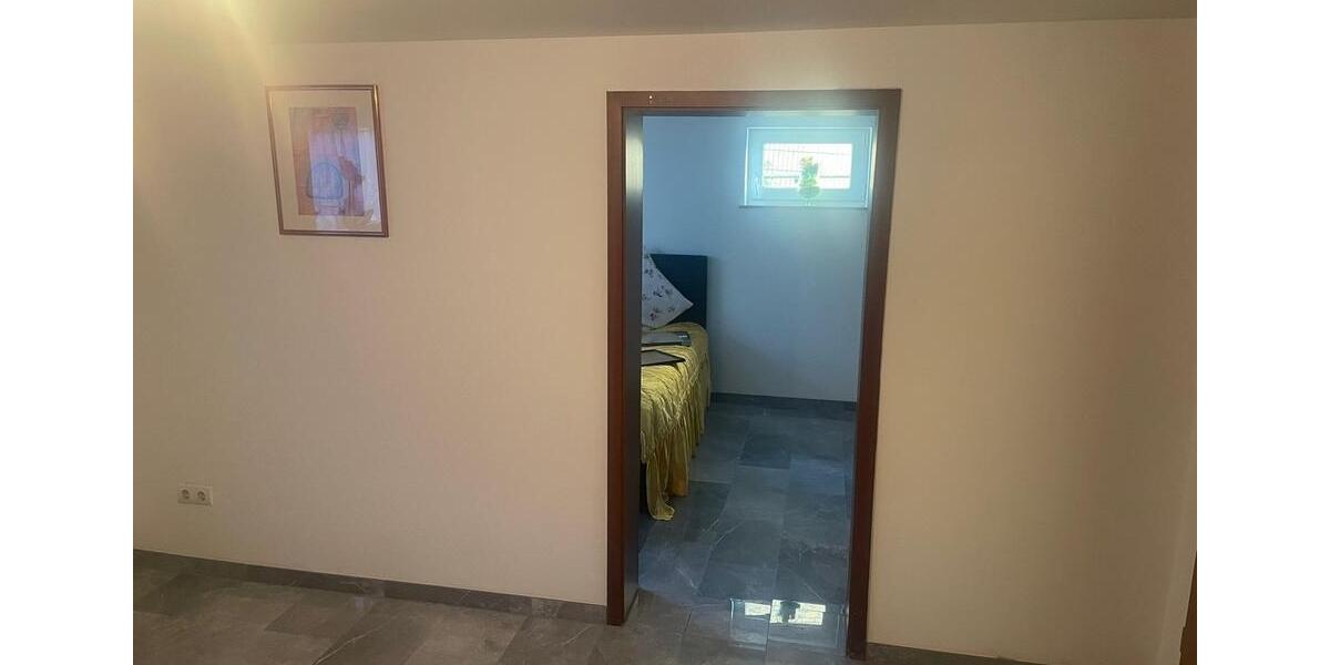 Erdgeschoßwohnung Brühl - 2 Zimmer, 50 m&sup2;, 1.000&euro; | Angebot:25922780