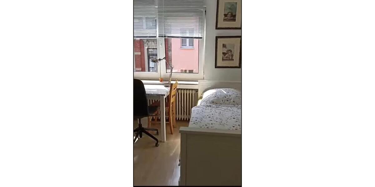 Etagenwohnung Köln Ehrenfeld - 1 Zimmer, 25 m&sup2;, 650&euro; | Angebot:25922843