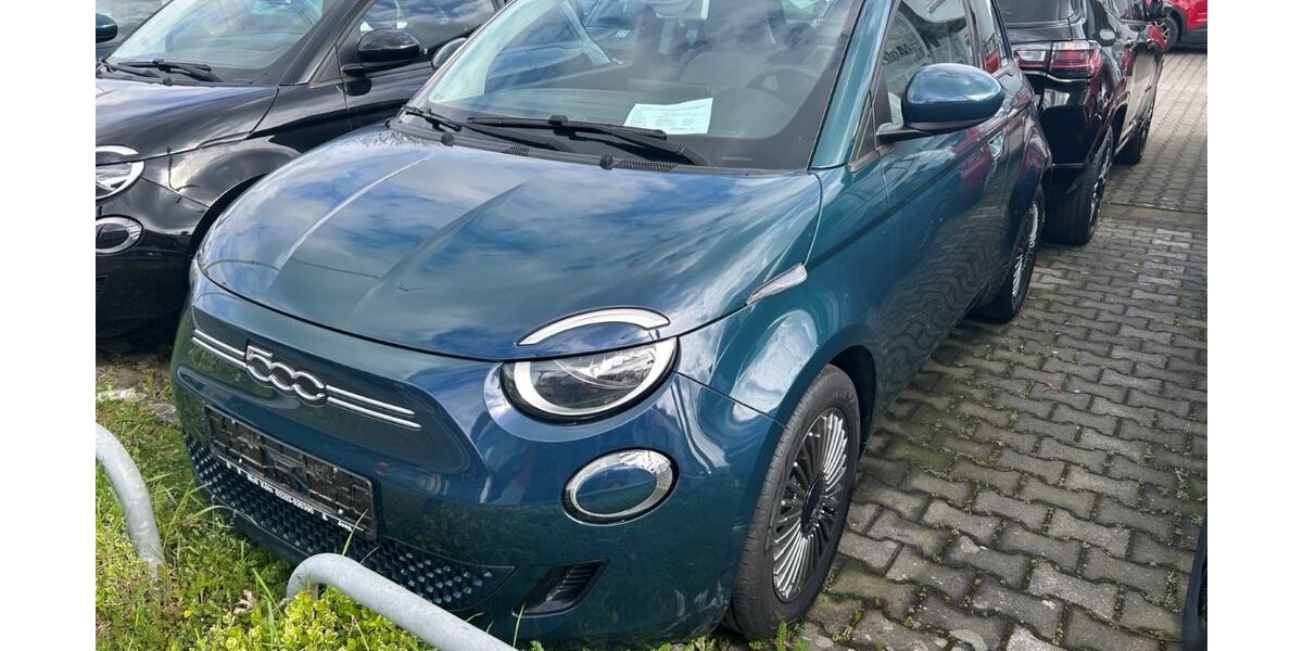 Fiat 500e 35.765 km 18.980 &euro; Köln 51149