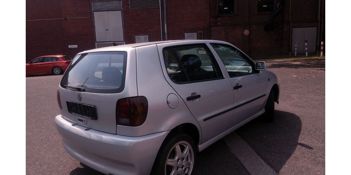 VW Polo 34.000 km 2.300 &euro; Leverkusen 51370