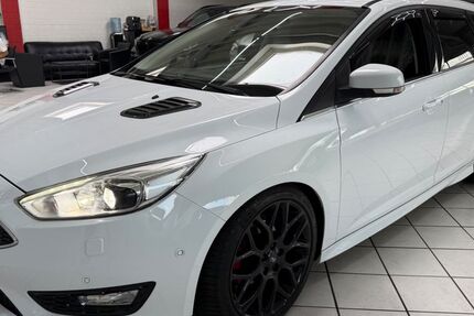 Ford Focus 146.000 km 7.990 &euro; Leverkusen 51371