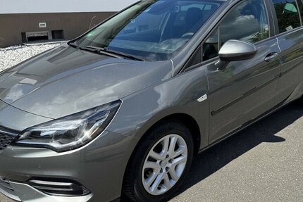 Opel Astra Klima Navi Temp CarPlay Bremse+ServNeu AHK 90.000 km 11.000 &euro; Erftstadt 50374