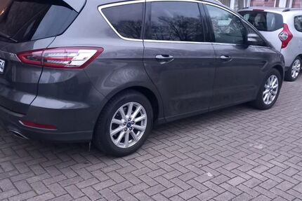Ford S-Max 192.500 km 11.499 &euro; Köln 50769