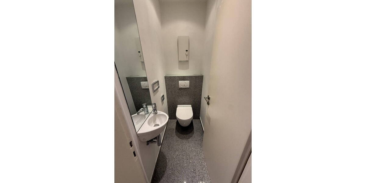 Etagenwohnung Köln Neustadt-Nord - 2 Zimmer, 94 m&sup2;, 1.692&euro; | Angebot:26835861