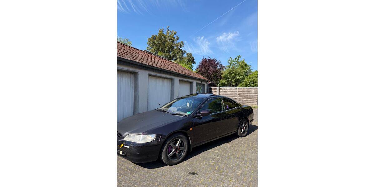 Honda Accord 178.563 km 3.666 &euro; Köln 51143