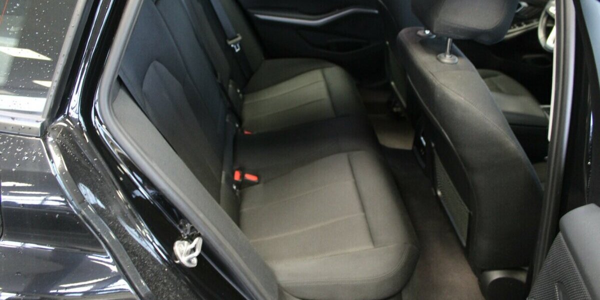 BMW 318 318d Touring Aut. Advantage 97.827 km 22.980 &euro; Euskirchen 53881