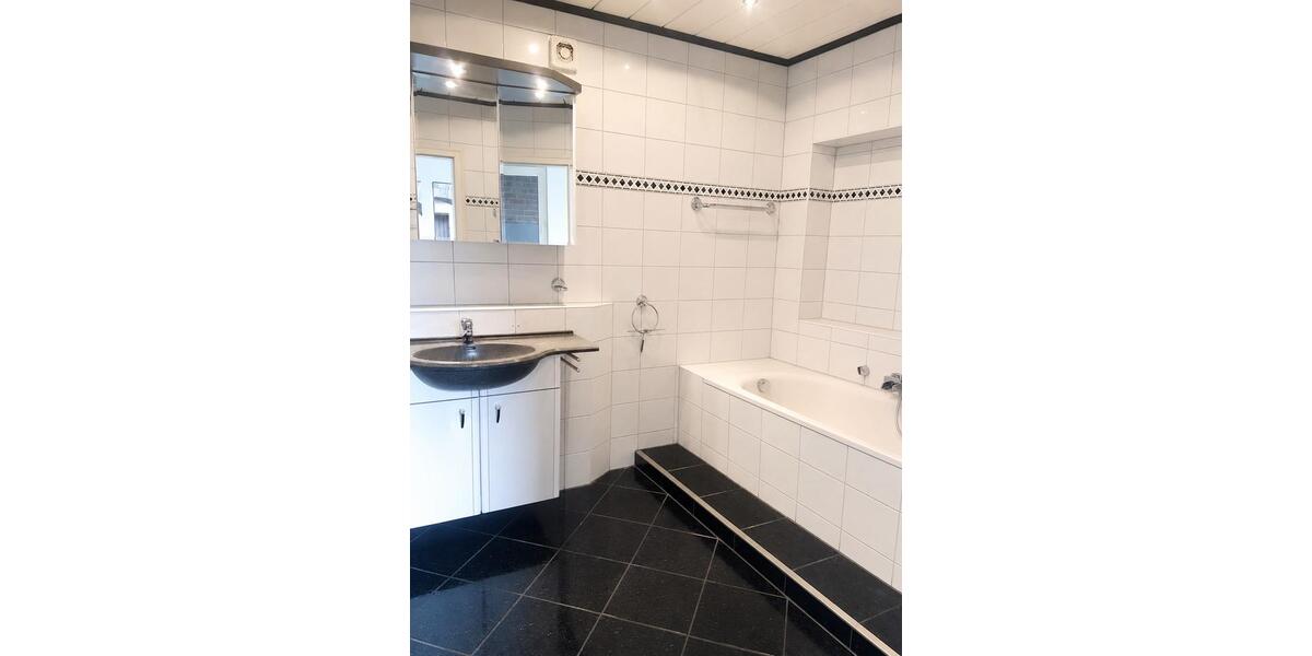 Erdgeschoßwohnung Bergheim Auenheim - 2 Zimmer, 64 m&sup2;, 179.000&euro; | Angebot:27156929