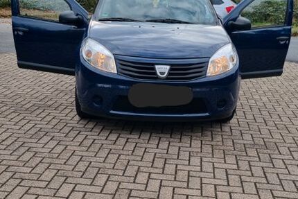 Dacia Sandero 76.932 km 2.900 &euro; kerpen,sindorf 50170