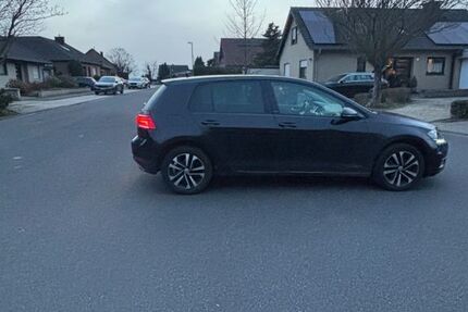 VW Golf 127.000 km 10.000 &euro; Niederzier 52382