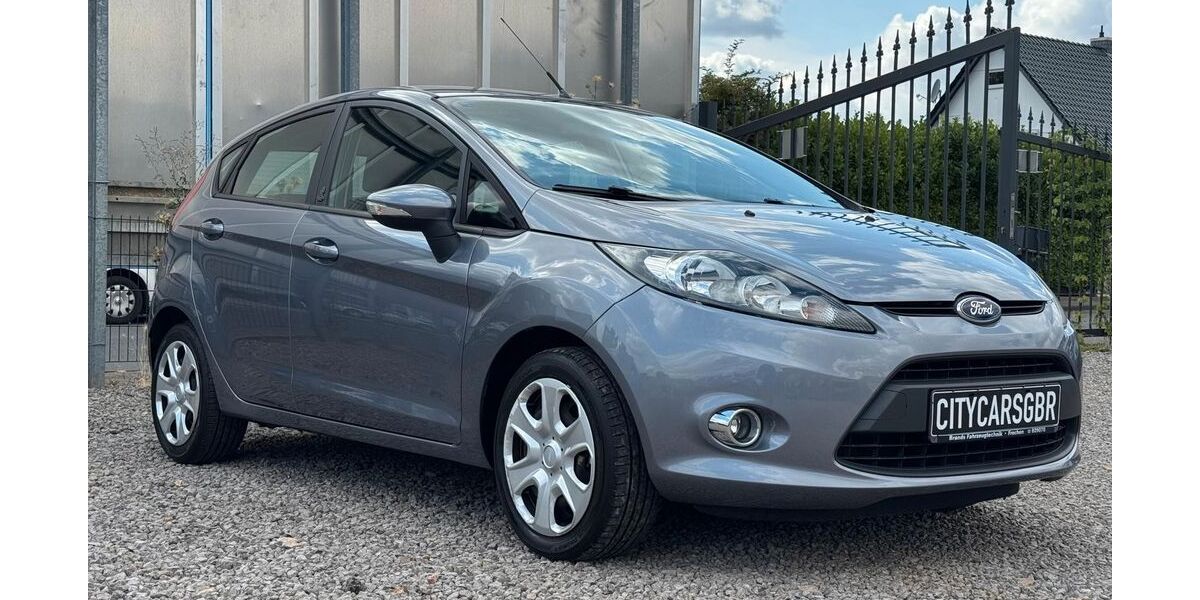 Ford Fiesta 72.000 km 4.899 &euro; Düren-Merken 52353