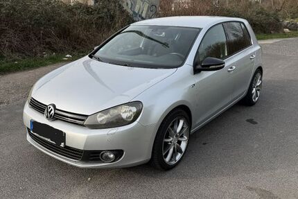 VW Golf 83.489 km 8.000 &euro; Grevenbroich 41516
