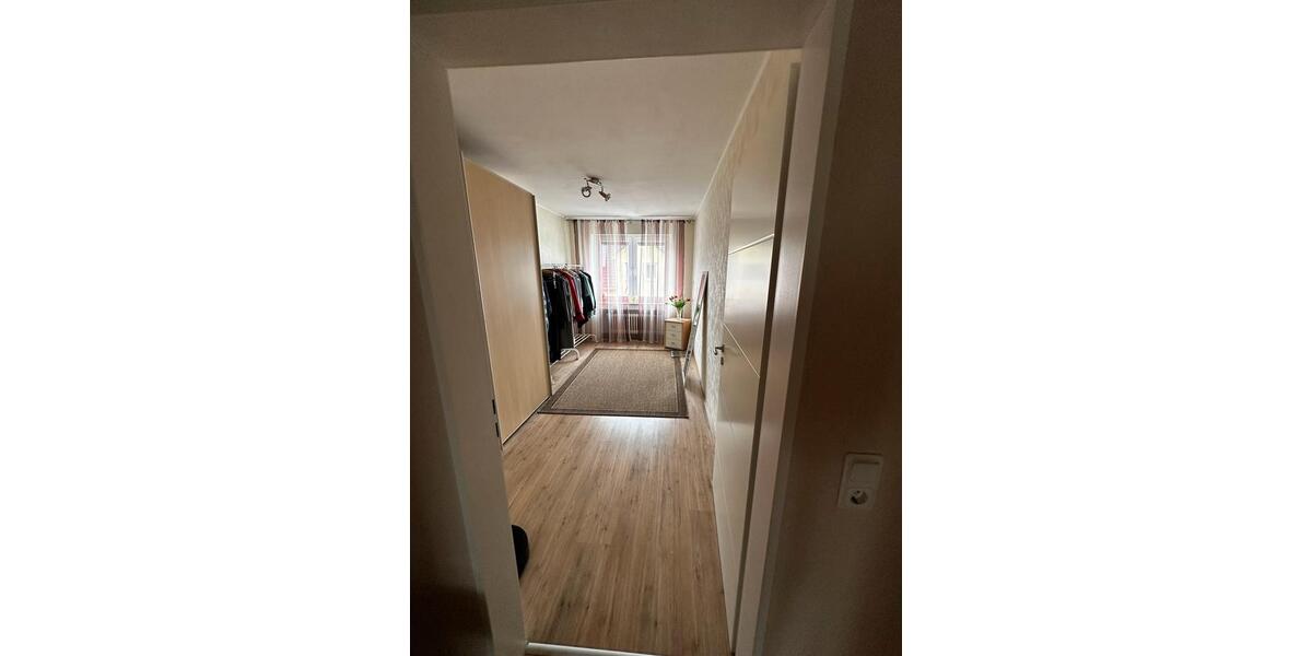 Reihenhaus Düren Mariaweiler-Hoven - 8 Zimmer, 200 m&sup2;, 365.000&euro; | Angebot:25205111