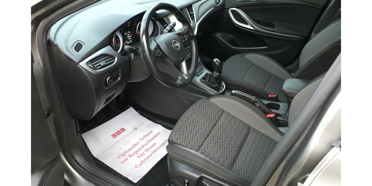 Opel Astra SPORTS TOURER NAVI KLIMA BLUETOOTH ALLWETTER 128.955 km 9.998 &euro; Köln 50858