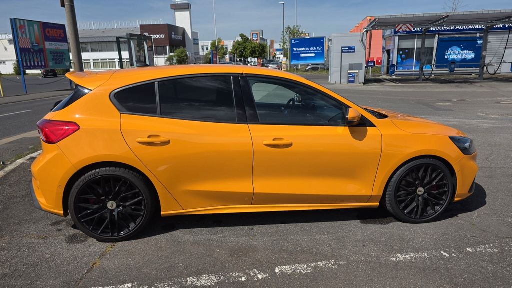 Ford Focus 98.500 km 19.000 &euro; Brühl 50321