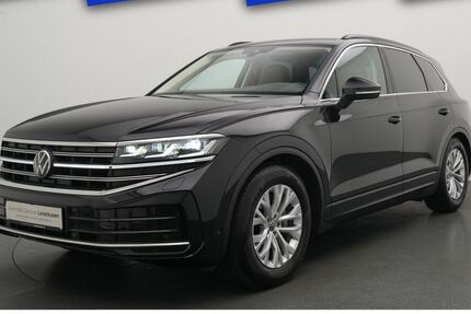 VW Touareg 14.347 km 61.980 &euro; Leverkusen 51379