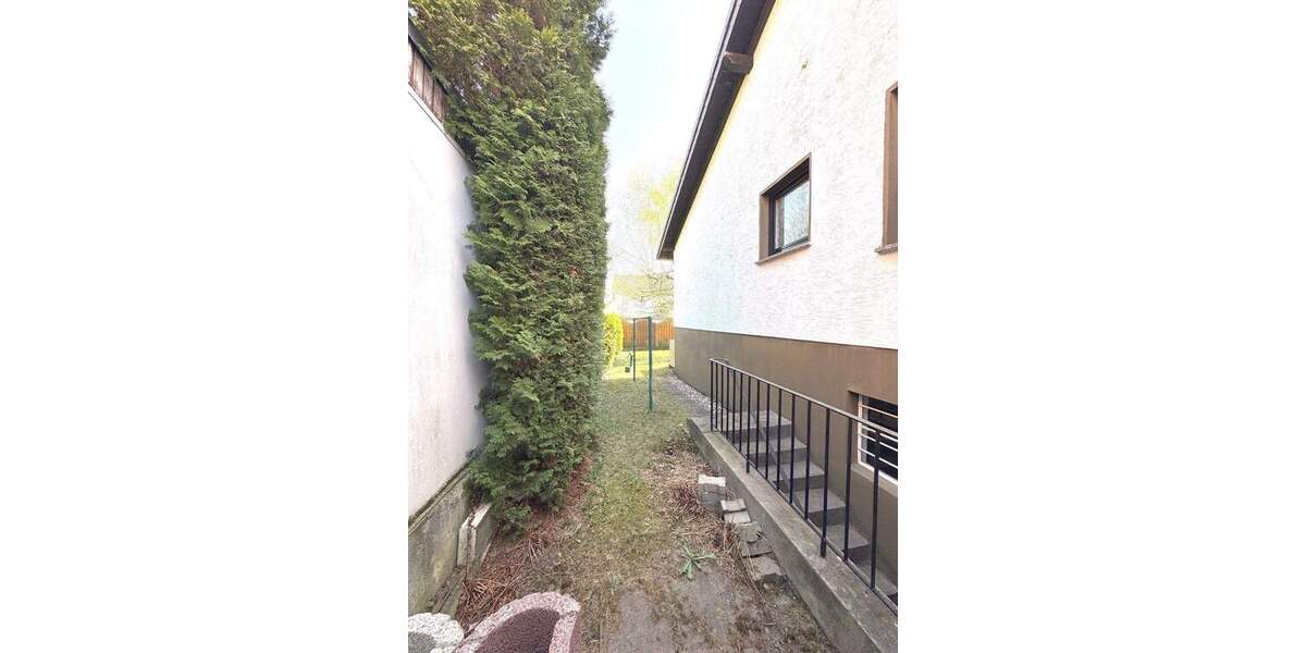 Einfamilienhaus Niederkassel - 6 Zimmer, 200 m&sup2;, 490.000&euro; | Angebot:25663636