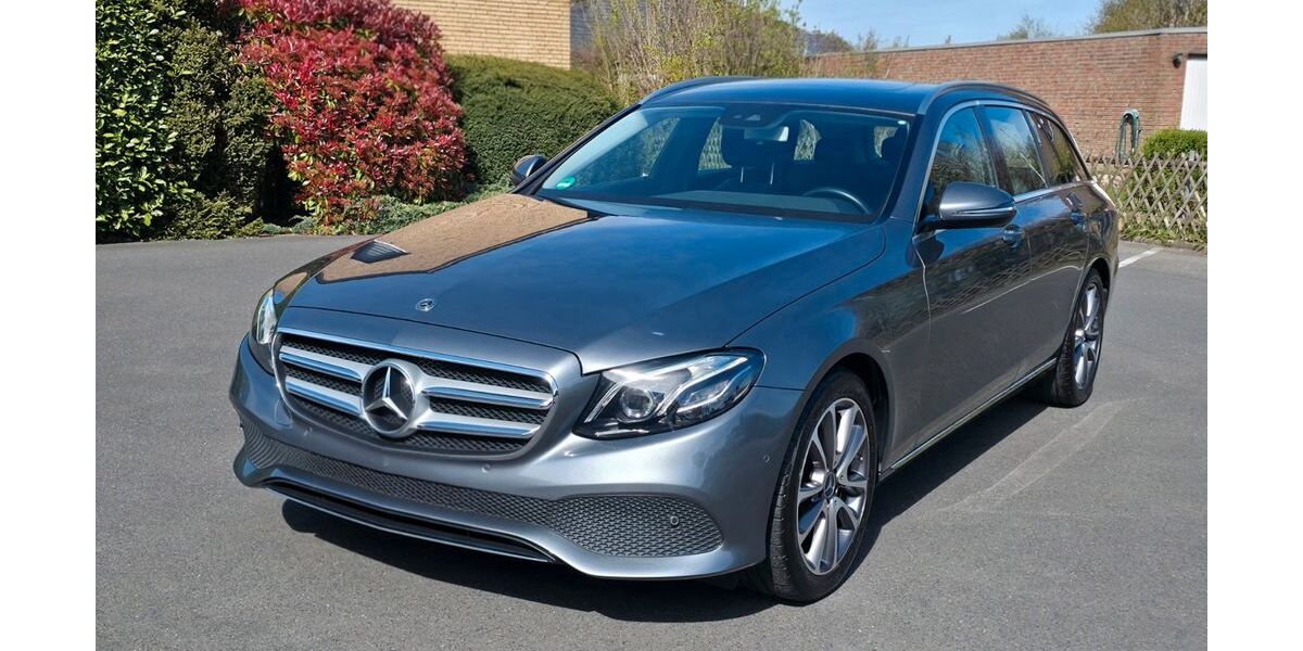 Mercedes-Benz E 220 57.028 km 30.999 &euro; Grevenbroich 41516