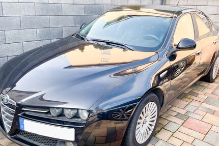Alfa Romeo 159 219.000 km 3.700 &euro; Köln 51105