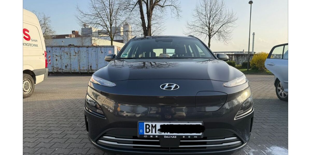Hyundai KONA Elektro 63.000 km 16.500 &euro; Elsdorf 50189