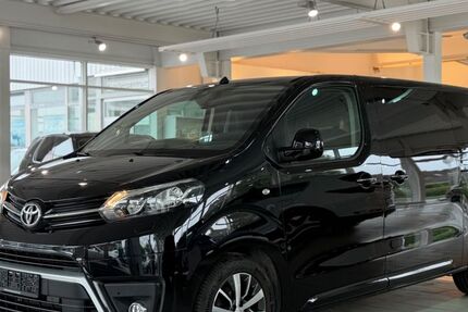 Toyota Proace (Verso) 100.000 km 25.499 &euro; Inden 52459