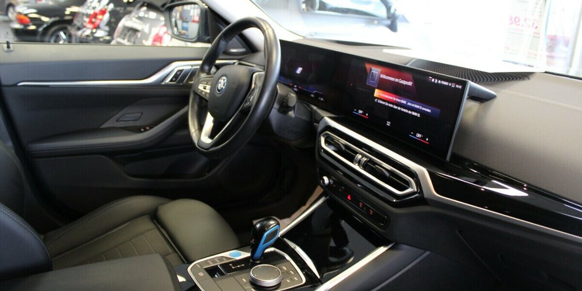 BMW i4 eDrive40 Gran Coupe 83.350 km 32.980 &euro; Euskirchen 53881